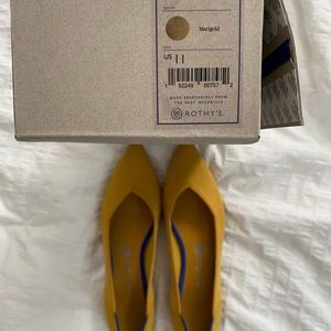 Rothy’s 11 marigold point flats